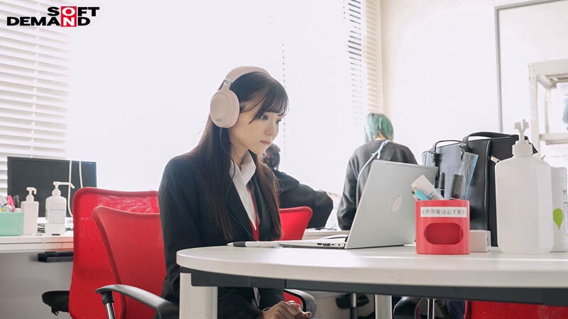 【速报】星期一的早上、最强SOD女子社员被吉村卓大叔玩弄了！ ... 