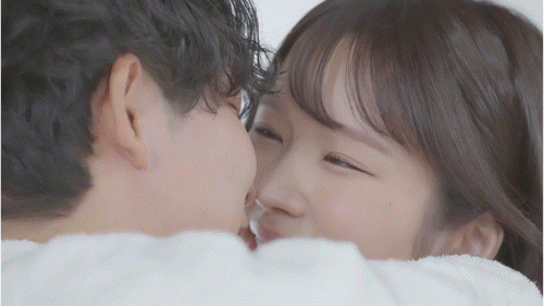 恶搞千万订阅频道！来看新井リマ(新井里真)The First Sex！ 