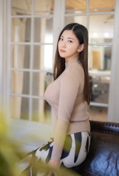 【速报】剪了头发还瘦了7公斤！解除婚约的她将有重大发表！ ... 