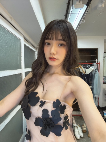 宫下玲奈：三年前拖著一个行李箱来到东京拍AV的选择是对的！ ... ... 