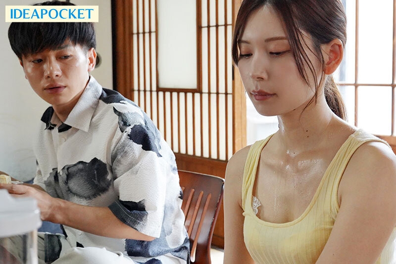 (IPZZ-503)在夏天的尾巴！全身冒汗的明里つむぎ(明里䌷)被弟弟中出惹！ ... 