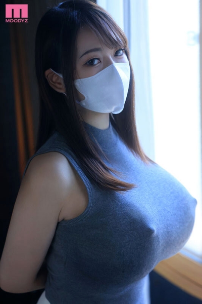 （MOER-007)戴口罩下海的爆乳老师！她的真面目会是？ 