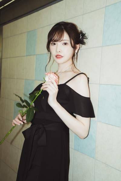 思考一夜，新ありな(新有菜)引退直播的完整内容以及我的感想。 ... 
