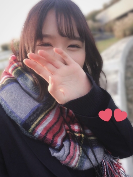 难怪是片商力捧的大物！她高中时代就是美少女！ 