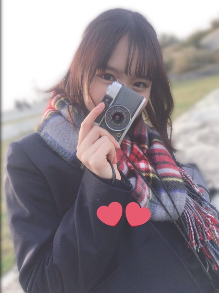 难怪是片商力捧的大物！她高中时代就是美少女！ 