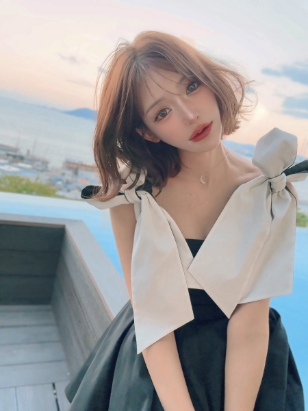 白浜のぞみ(白滨希)为何道歉？因为明日花キララ(明日花绮罗)出招了！ ... 