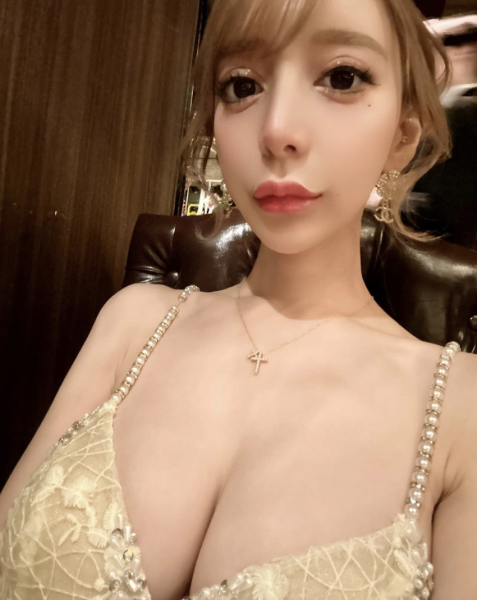 努力经营IG！処女宫史上最色的美女准备复活了！ 
