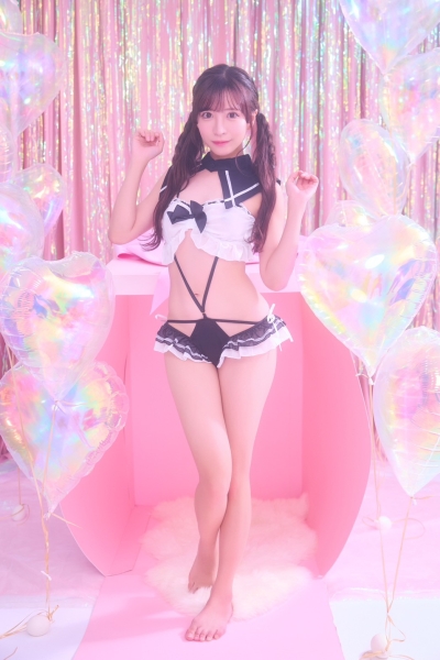 就是这个周末！小那海あや(小那海绫)写真展在台北！免费入场教你怎么玩！ ... 