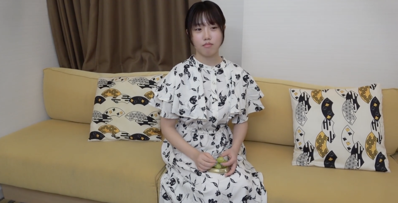 解密！那位才刚被无码卖家捕获下马、18岁色白美乳的一线鲍是？ ... 