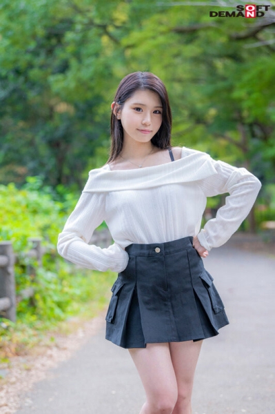 (MOGI−131)是童星也是超美尻！她只要被锁喉就高潮！ 