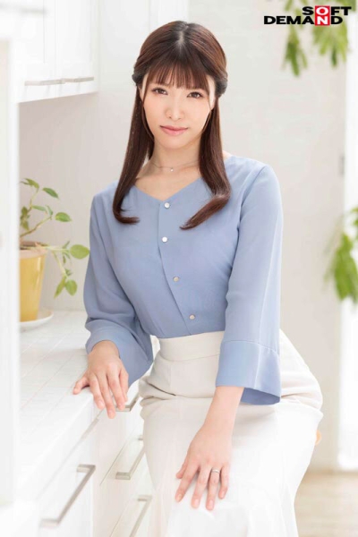 (SDN-482)什么！那位连儿子同学也心动的火辣人妻之前就下马了！ ... 