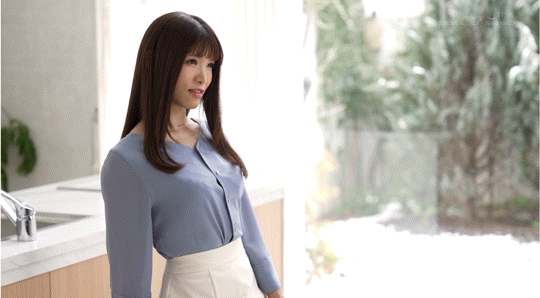 (SDN-482)什么！那位连儿子同学也心动的火辣人妻之前就下马了！ ... 