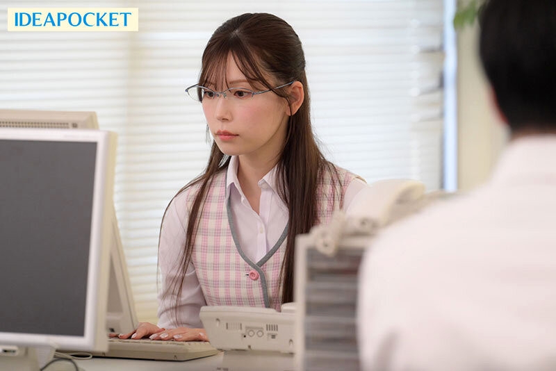 (IPZZ-320)好片换片商！偷做风俗的明里つむぎ(明里䌷)被报帐漫不经心的同事征服了！ ... 