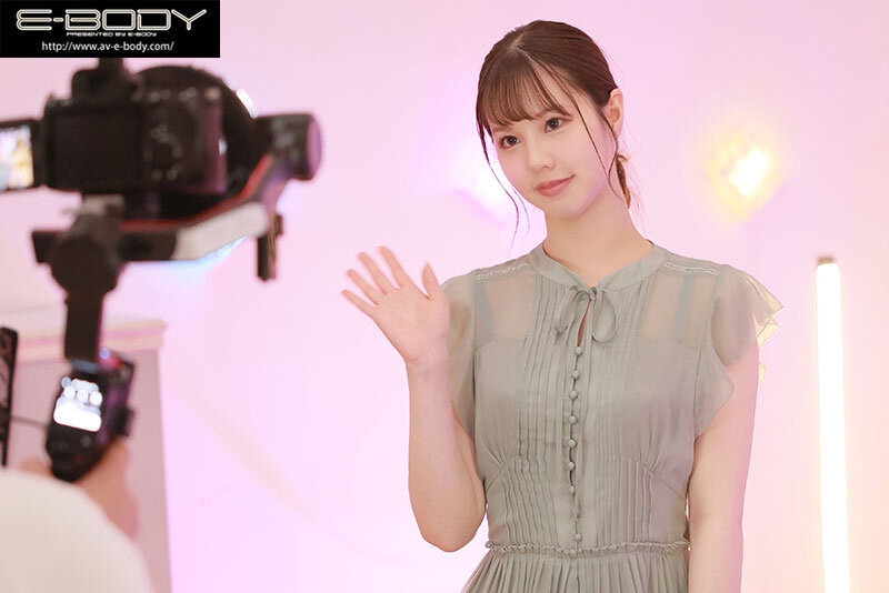 【速报】哪泥？E-BODY这位业界最强脸蛋的巨乳混血美少女竟然是三年不见的她？ ... 