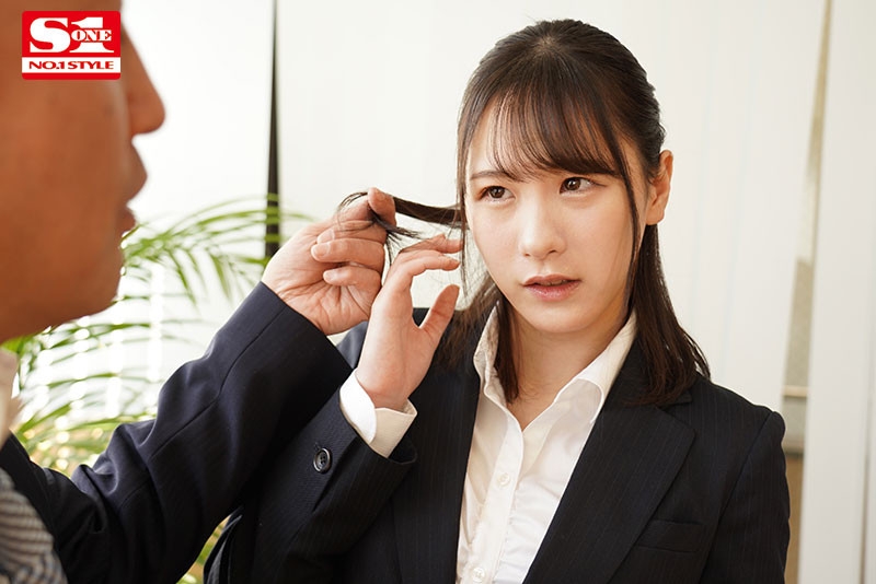 人要衣装佛要金装！想在A片演社长你需要一套好西装！ 