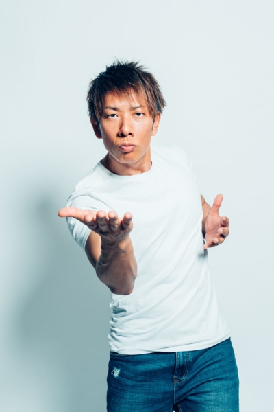 しみけん(清水健)：欢迎无码片商来谈合作！ 