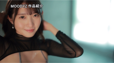 (MIDV-707)这解禁来得太快！昭和风的九头身超美腿被射进去了！ ... ... 