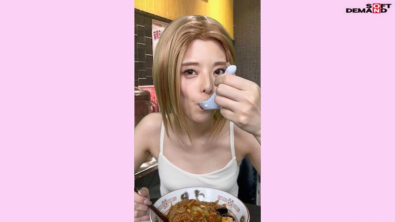 (SUWK-014)好久不见的明星脸企划！那位长得像DJ SODA的女优是？ 
