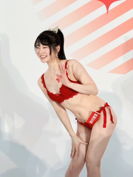 【TSE花絮(2)】铃村あいり(铃村爱里)：原来Prestige在台湾叫做蚊香社⋯ ... ... 