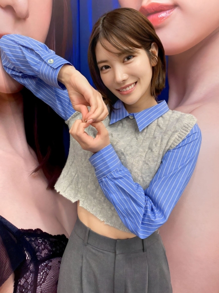 【速报】被枫カレン(枫花恋)抓去玩弄24小时⋯M男优一夜被掏空射8发！ ... 
