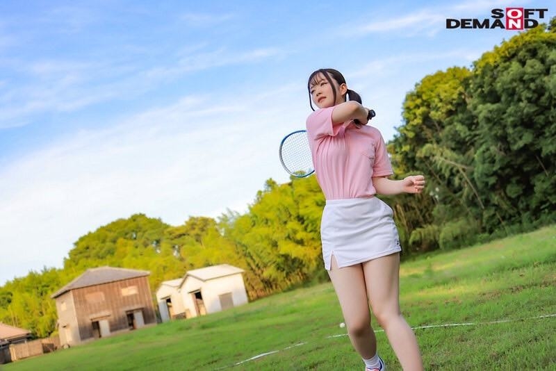 【速报】曾经在公车站打野炮、也和无码卖家合作出鲍的她不玩了！ ... 