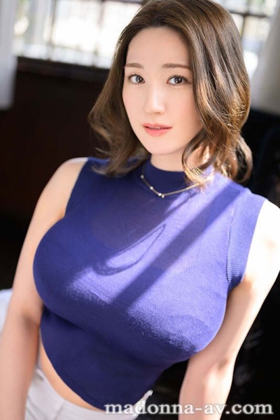 (JUQ-395)性欲旺盛！超绝恵体！32岁、大型新人「木村玲衣」让男优没了！ ... 