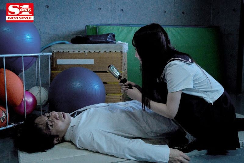 女神的内心深处,也有渴求被奴役的一面! 