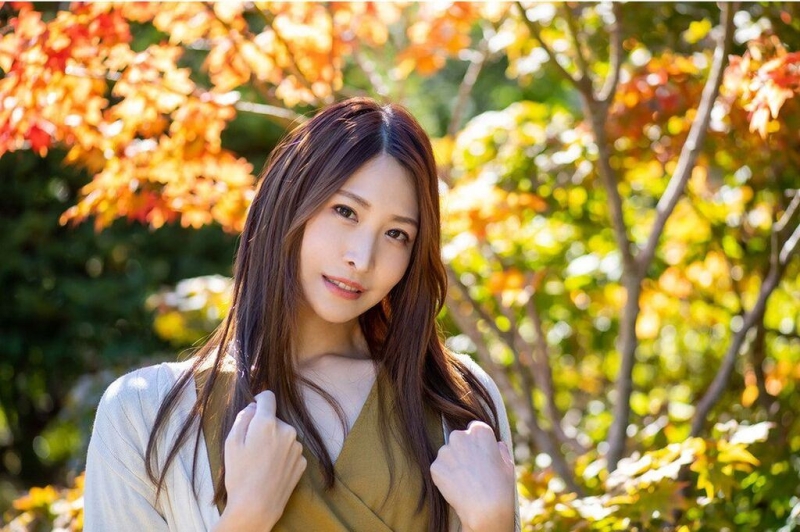 解密！那位IP社生出道的超美脚美人「神菜美まい(神菜美舞)没拍片在干嘛？可以干吗？ ... 