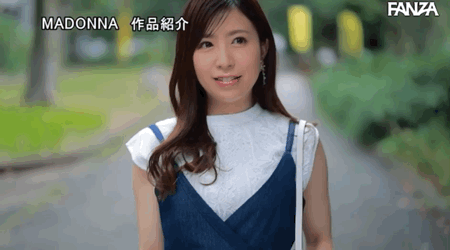 哪泥？那位爱笑的校花竟然出道前就被无码卖家捕获了！ 