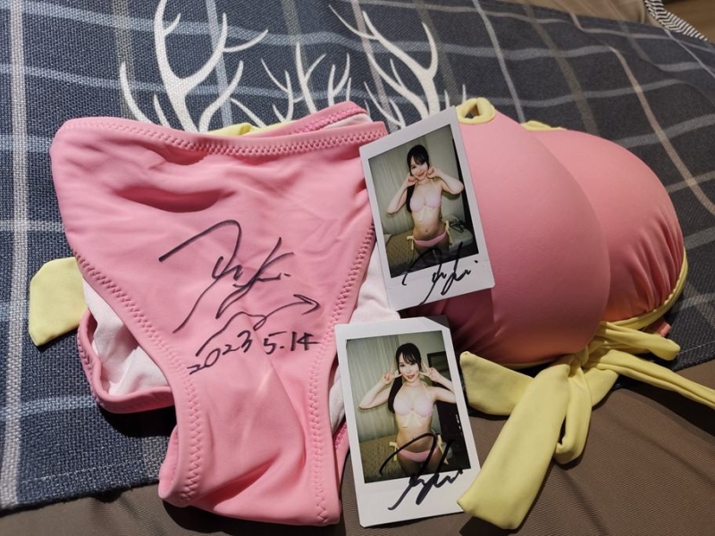 摄影会结束后⋯香水じゅん(香水纯)哭了 X 摄影会演出服饰贩售、一件不留！ ... ... ... 