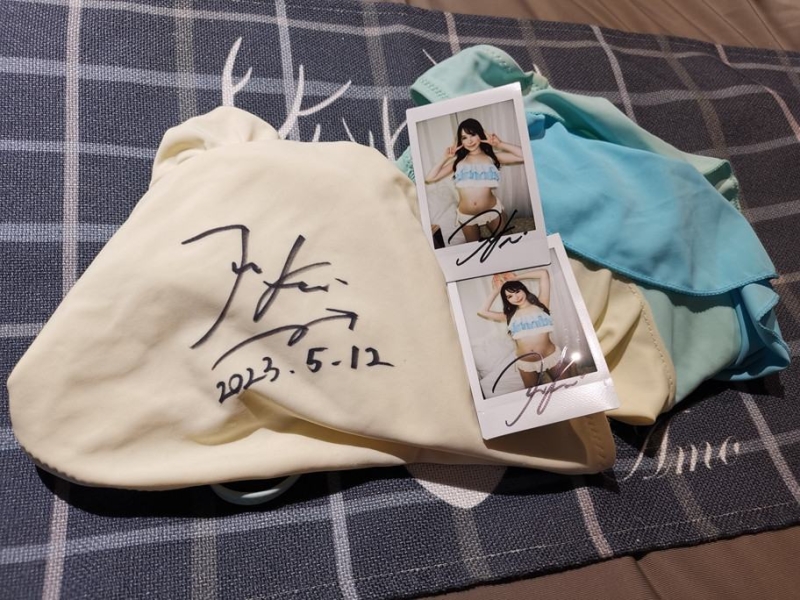 摄影会结束后⋯香水じゅん(香水纯)哭了 X 摄影会演出服饰贩售、一件不留！ ... ... ... 