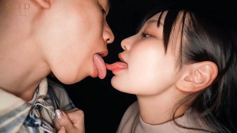 (STARS-812)被男优揉了一年！她竟然成长到了O罩杯！ 