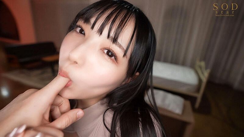 (STARS-812)被男优揉了一年！她竟然成长到了O罩杯！ 