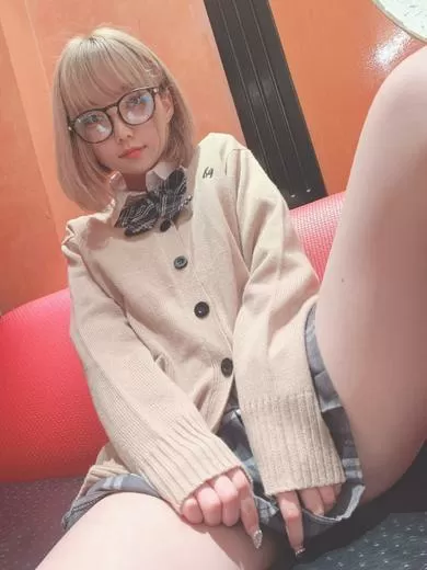 出道前身分被爆！TikTok小网红的她原来是⋯ 