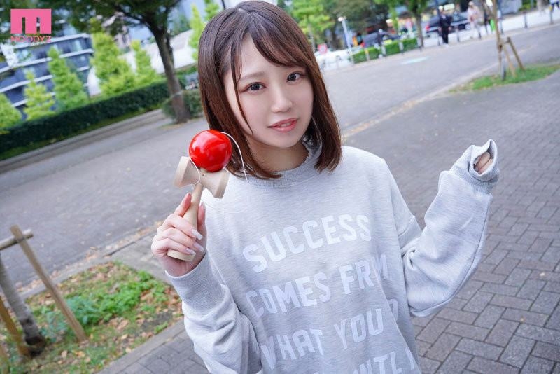 (MIFD-232)亲奶头、吸龟头再毒龙钻！邻家女孩的她服务做全套！ ... 