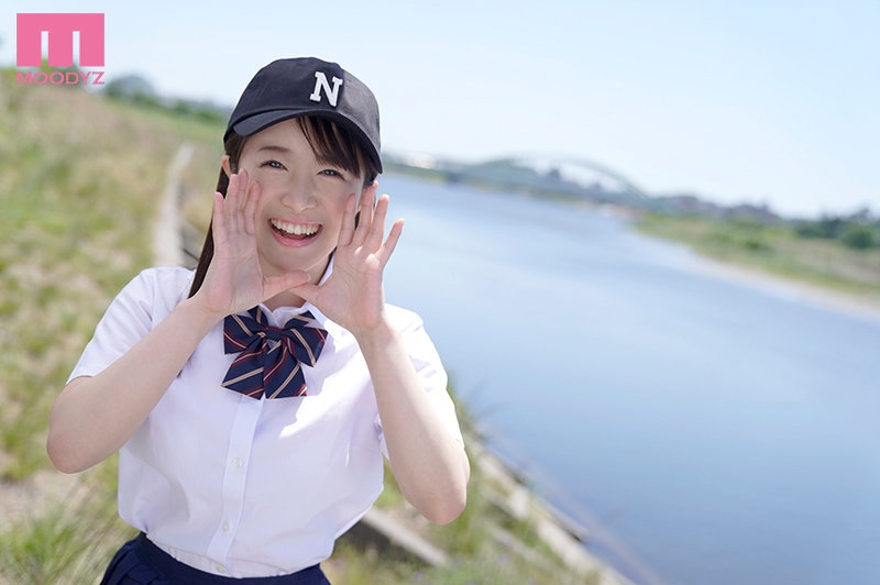 曾和捕手及二垒手玩3P的棒球社经理！深月めい(深月芽衣)可能是8月最好的雪肌巨乳美少 ... 