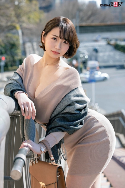 G杯美乳＋超美巨尻！女人味十足的あさみ润(朝美润)连洗澡都被偷袭！ ... ... 