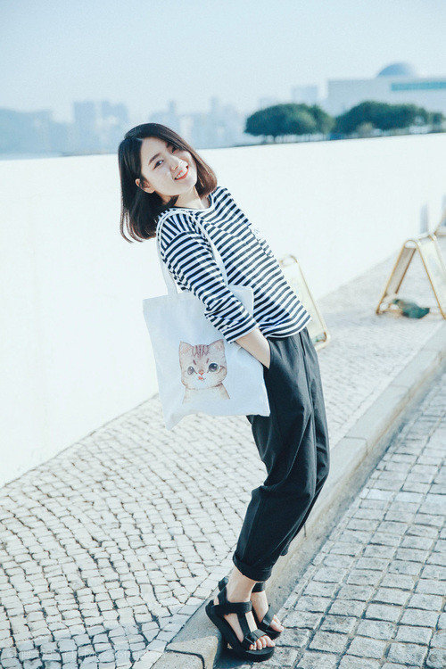 浜崎真緒：从青春偶像到成熟女演员的蜕变