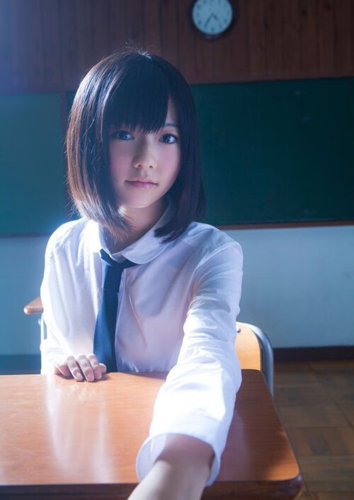 星奈あい：一位实力与美貌并存的偶像