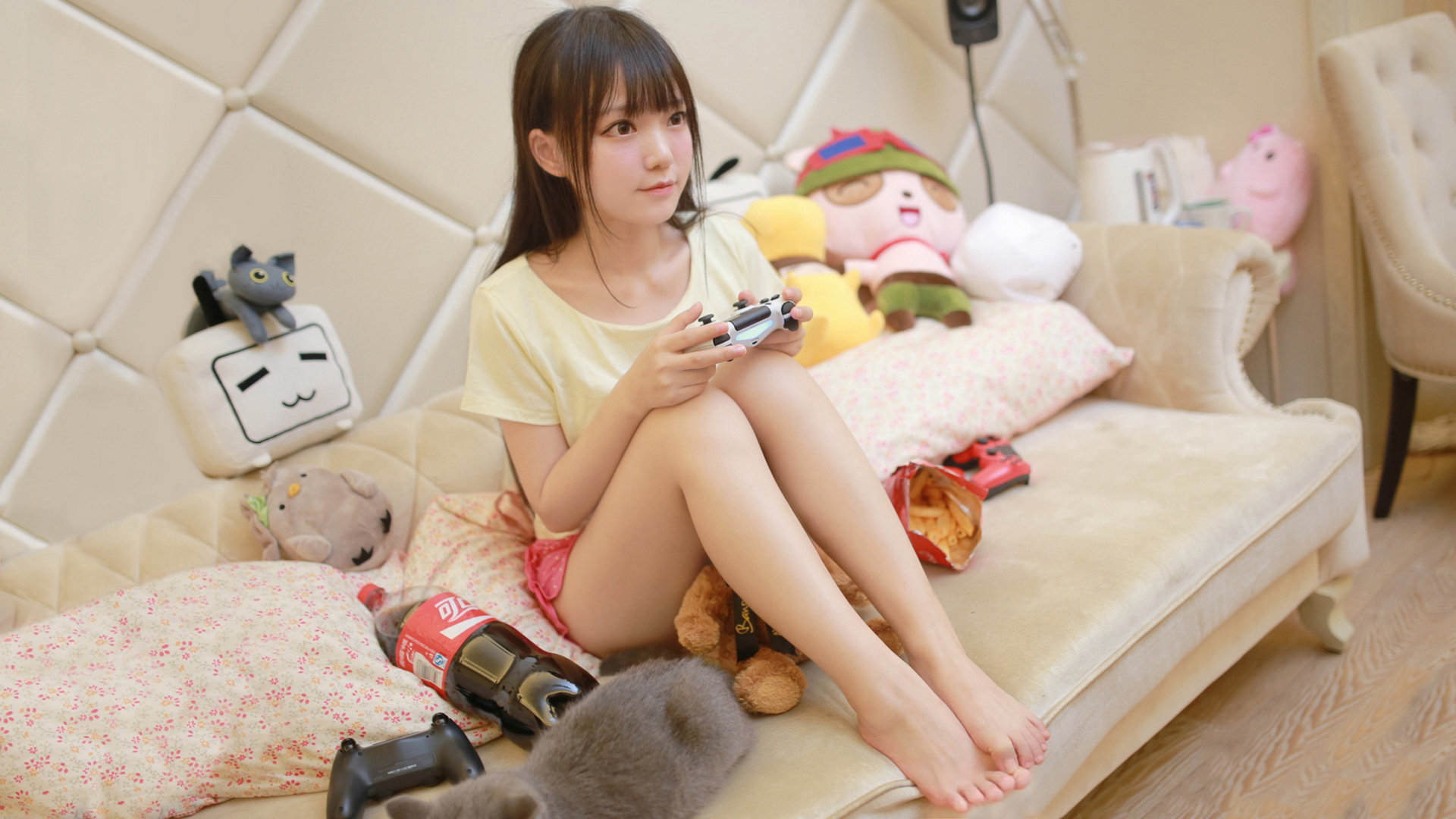 神波多一花：从崭露头角到人气爆发的多面才女