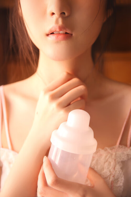 DVDES-747影评：深度解析这部佳作的演员与拍摄风格