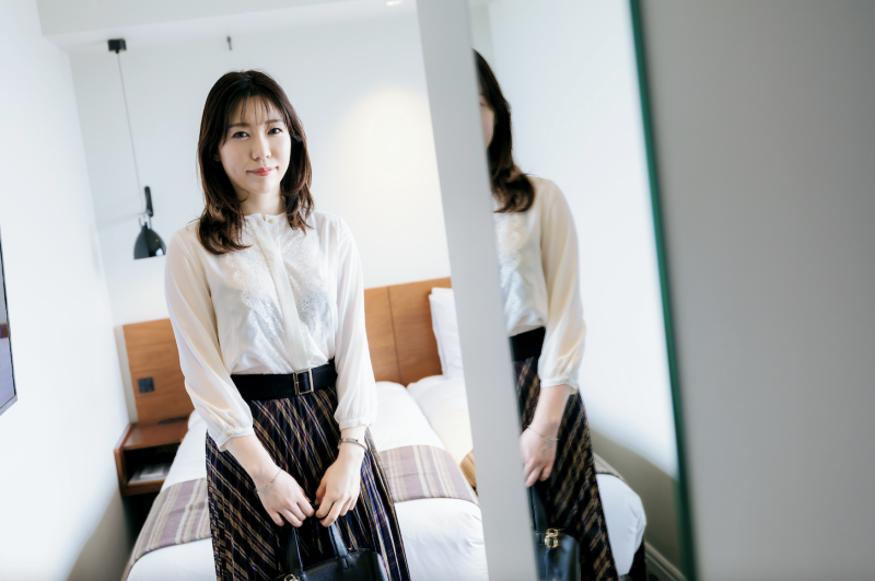 顶级新秀出现！在杂志拍露毛写真的高中保健室老师要拍A片了！ ... ... 