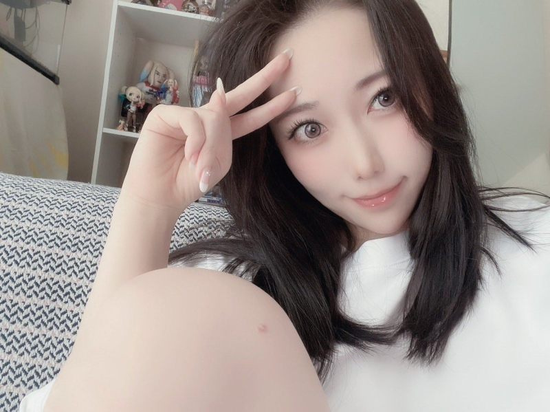 健身房有裸男军团！七海ティナ(七海蒂娜)不开心！ 