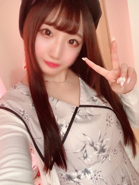 (FC2-PPV-2067879)解密！那位号称有偶像水准、色白清楚性知识不足的18岁嫩鲍是？ ... 