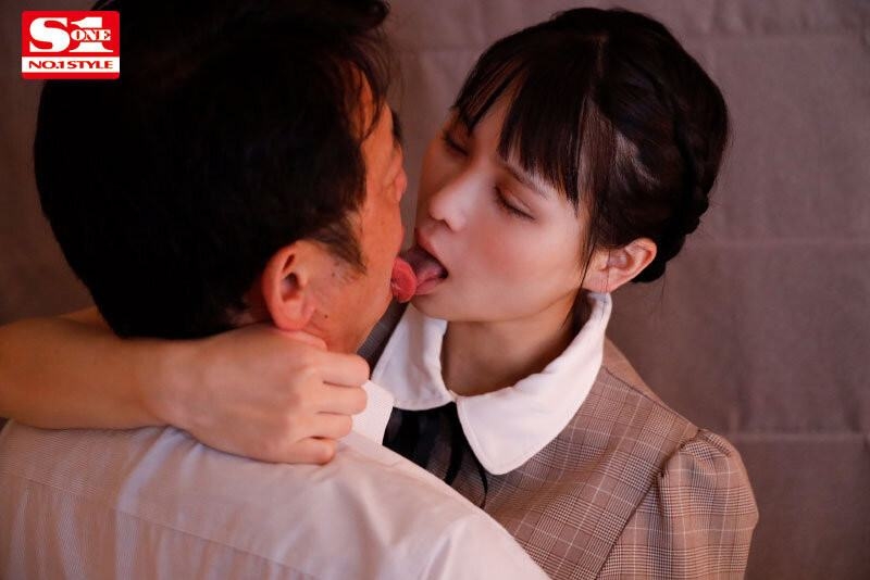 (SSIS-567)国宝级Body最激情之作！日向かえで(日向枫)与吉村卓交换口水！ ... 