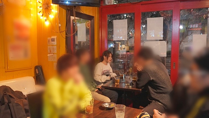 解密！那位花了片商307天才搞定、在机场担任警察的处女是？ ... 