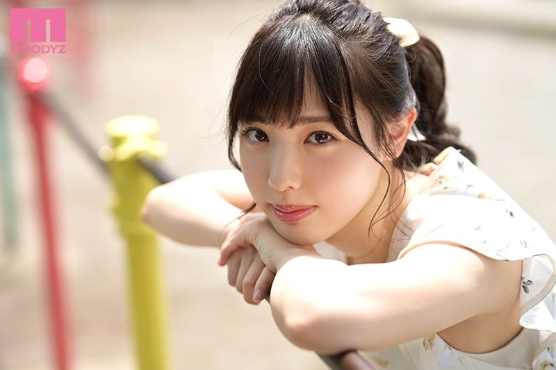 等了987天才成为AV女优的山岸逢花二世⋯原来早有无码的黑历史！ ... ... ... ... ... 