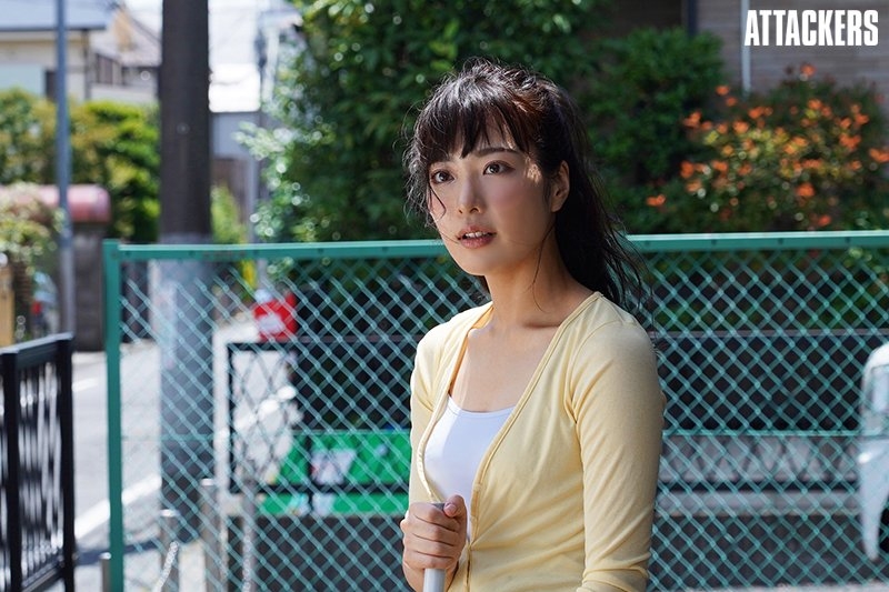 小叔扑上来暴干！由爱可奈潮吹如瀑布！ 