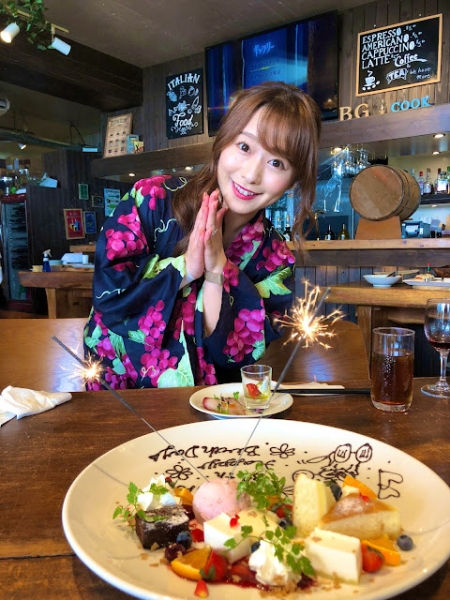 白石妈妈重回战场！在温泉饭店被禁欲多时的女婿给⋯ 