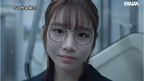 【速报】打巴掌、踩鸡鸡⋯戴眼镜的「文系美女」河北彩伽这次有够痴！ ... 